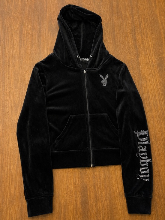 PLAYBOY Tops - Playboy Black Velvet Cropped Hoodie Women’s Size S Y2K Bunny Logo
